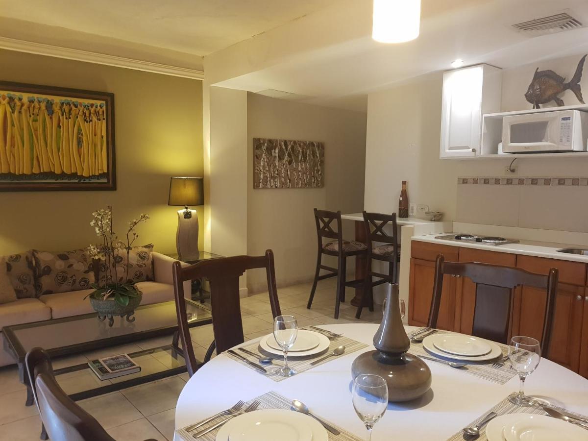 Los Altos Apartments & Studios Managua Exteriör bild
