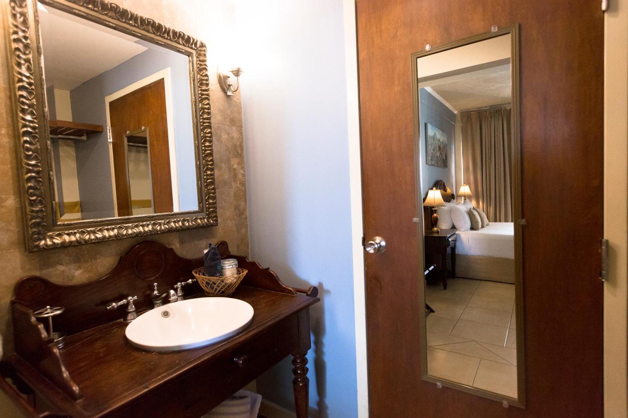 Los Altos Apartments & Studios Managua Exteriör bild
