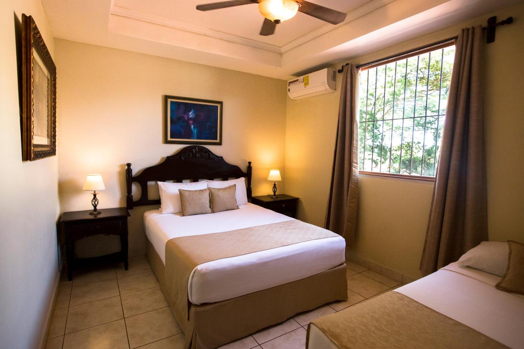 Los Altos Apartments & Studios Managua Exteriör bild